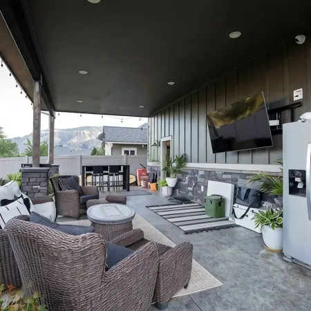 Charming 2-bedroom shop house on the beautiful Columbia River
