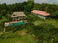 Damires Hills Farm and Spa Resort - parking