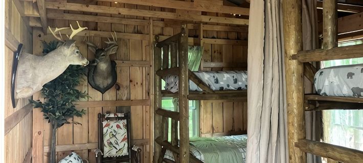 Summers Ranch Cabin Hotels in Seneca County
