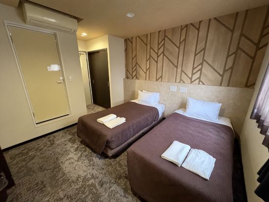 HOTEL LiVEMAX Himeji Ekimae