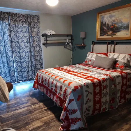 Welcome to the stunning Bergbewohner ski chalet!