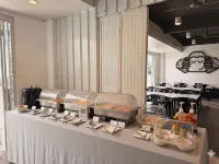 萬倫藍猴中心酒店 鄰近波塔瓦寺的酒店