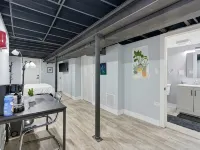 Private Basement Suite – Completely Separate Hotels near Bronzeville Children's Museum