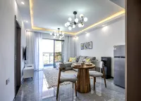 Nairobi Serviced Apartment; 1 Bedroom with Gym, Pool, Large Outdoor Balcony & City Views - Bintang 2