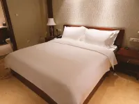 Licheng Longzhang M Hotel (Convention and Exhibition Center Branch, Outlook Tower) Hotels near Dragon Tower