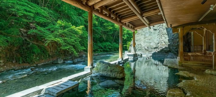四万やまぐち館 吾妻郡のホテル