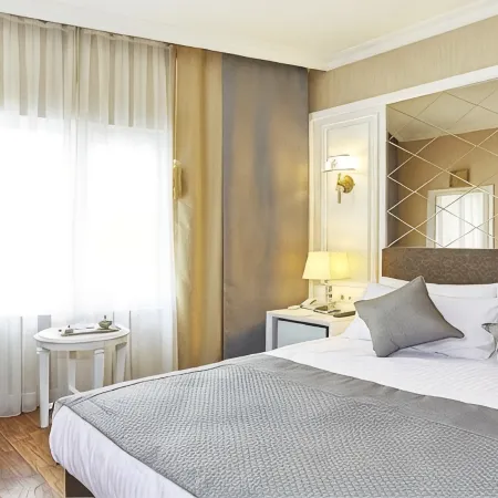 Seres Hotel Old City Отели рядом с достопримечательностью «Сиркеджи»