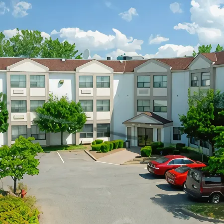 Best Western Plus Rose City Suites