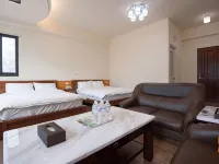 Habitat Heart B&B Hotels near Lotus Forest