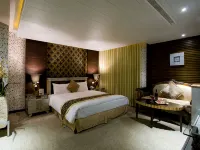 คริสตัล บิสิเนส โมเต็ล โรงแรมใกล้สถานีจันหลั่ง