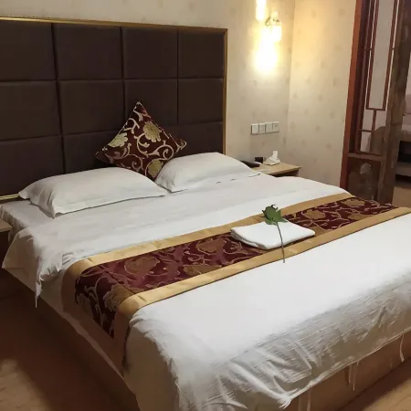 Longyan Penglai Inn