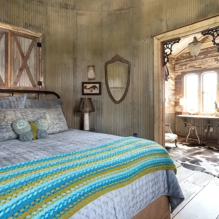 8 Minutes from Round Top! Your Silo-Bration DestinationStoneHENge Silo #2