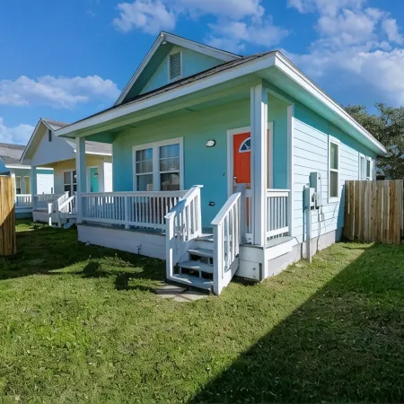 Reelin’ and Rockin’ Cottage 1/2