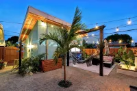 Cozy Stay •Near Hard Rock Stadium • Private Serene Backyard