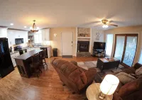 Lakeside Bliss - Ozark Escape - Homestays
