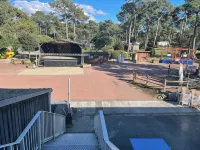 Mobile-Home 6/8 Pers. in  Campsite with Swimming Pool - Homestays