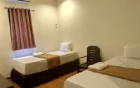 Hotel Aramas - 2 ดาว