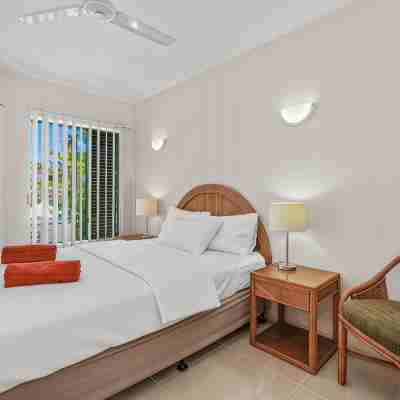 Tropic Towers: Cairns City Family Apartment Rooms