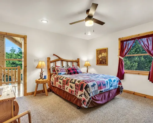 Big Bear Lodge Retreat where friends & families gather and meet! Hotels in Oscoda County