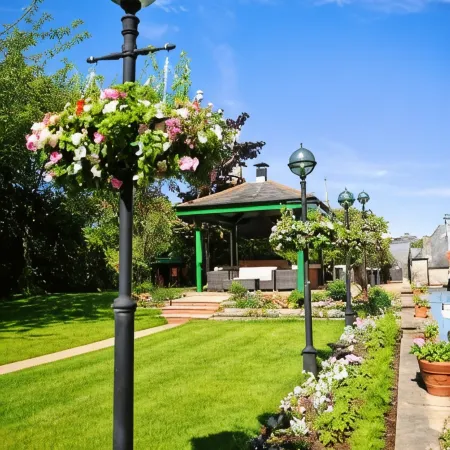 Norfolk Royale Hotel