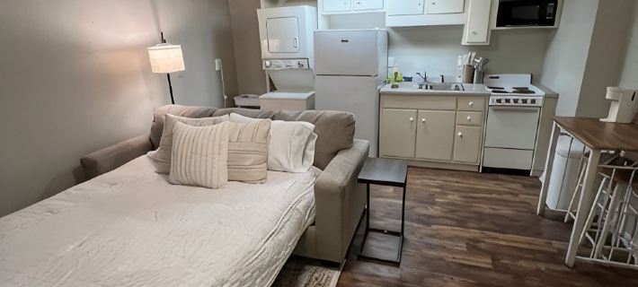 Downtown Starkville Apartment! Hotels in Oktibbeha County