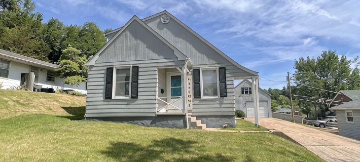 Newly remodeled home in Historic Hermann Wine Counrtry. Hotels in Gasconade County