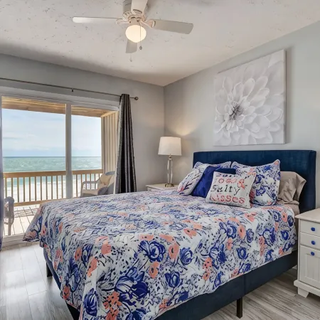 Paradise Found! Fabulous, Flexible, Beach Front Luxury! HotTub, Best Location!