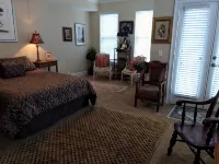 Stylish Townhome by K&P Hotel - Labor Day Special, 5 for 4; 4 for 3.5 - Jacuzzi