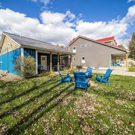 Sumner Sands Cottage. A Stylish 3BR Getaway – Walk to GOTL Strip