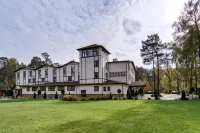 Dubrava Hotel - parking