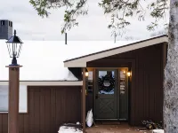 Rangeley Lake House with lake access & views, Saddleback 15min, outdoor paradise Hotels in Rangeley