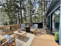 Cozy Home at Heavenly Ski Resort + 5 min to CasinosPrivate Hot Tub/Pet Friendly - Boutique