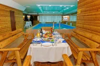 Saratovskaya Hotel - Pools