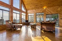 Mountain Cabin with 180 degree panoramic views just 15 minutes from Hanging Rock - Alppimaja