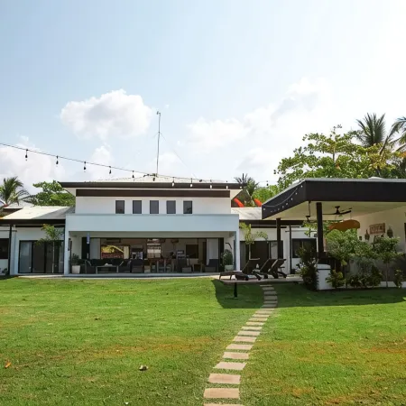 Stunning Oceanfront Getaway – Casa Del Mar, Playa Coyote!! Отели в г. Нандаюре