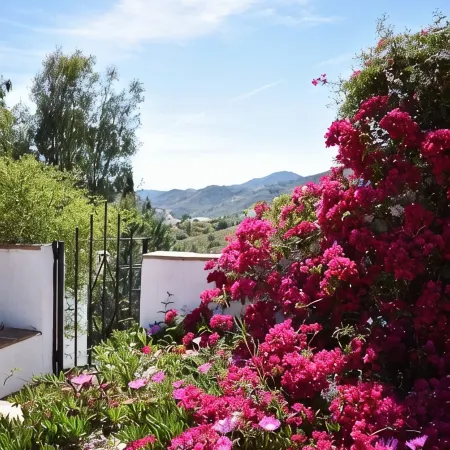 Characterful, Stylish 'Finca' with Heated Pool & Mountain Views (Beach 25 mins)