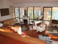 Casa Dos Vidros - Lakefront Charmer Villa