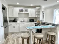 Beach Villa, Treasure Cay, Community Pool - Homestays
