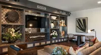 Elegant 2 King Beds Southside with Pool and Gym Near Mayo Clinic UNF and Beaches