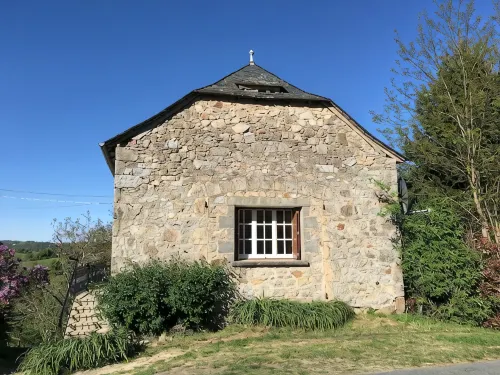 A pretty cottage perfectly positioned to explore the stunning Aveyron - Country Houses