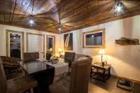 Coulee Creek Cabin