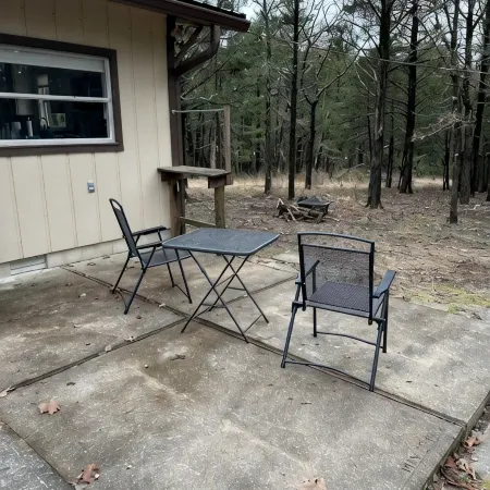 Cabin Rental - Lake Norfork - Mountain Home, Arkansas - 3 minute walk to lake!