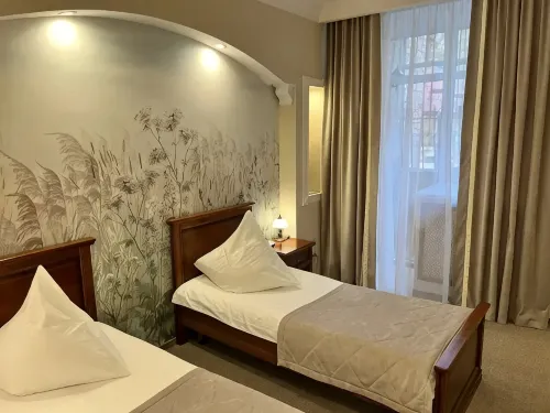 Gloria Mini-Hotel - Inns