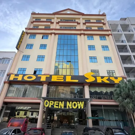 Sky Hotel Chow Kit PWTC Отели рядом с достопримечательностью «Чоу-Кит»