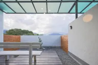 OwlStay Green Villa - غرفة مطلة على الجبل