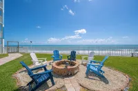 Steps from Pool & Beach, Oceanfront Ground Floor Condo, Unit 106 - 4-Star