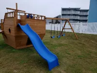 驚艷頂層海濱公寓! 泳池 & 全新步入式淋浴等更多! - 2 星級