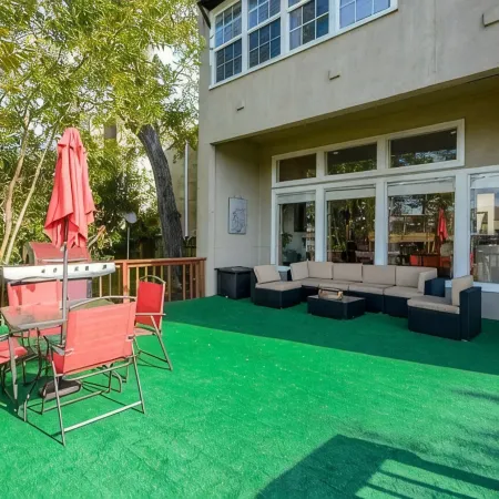 Lakefront Retreat with Pool, Spa, Golf, Fishing, Boat slip, Kayaks & Marina