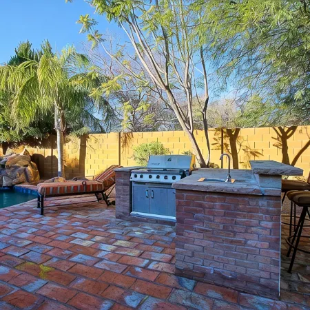 Luxury Custom Home on 1 acre, heated spa and pool, plus casita, no HOA, bring RV