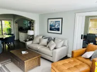 5 star 1,550 SF - The Gale Force Farmhouse at Telegraph Hill - Modern, Renovated - 4-Star
